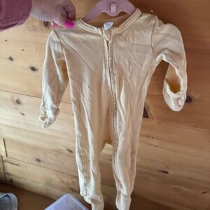 Kate Quinn baby sleeper 6-9 months pale yellow